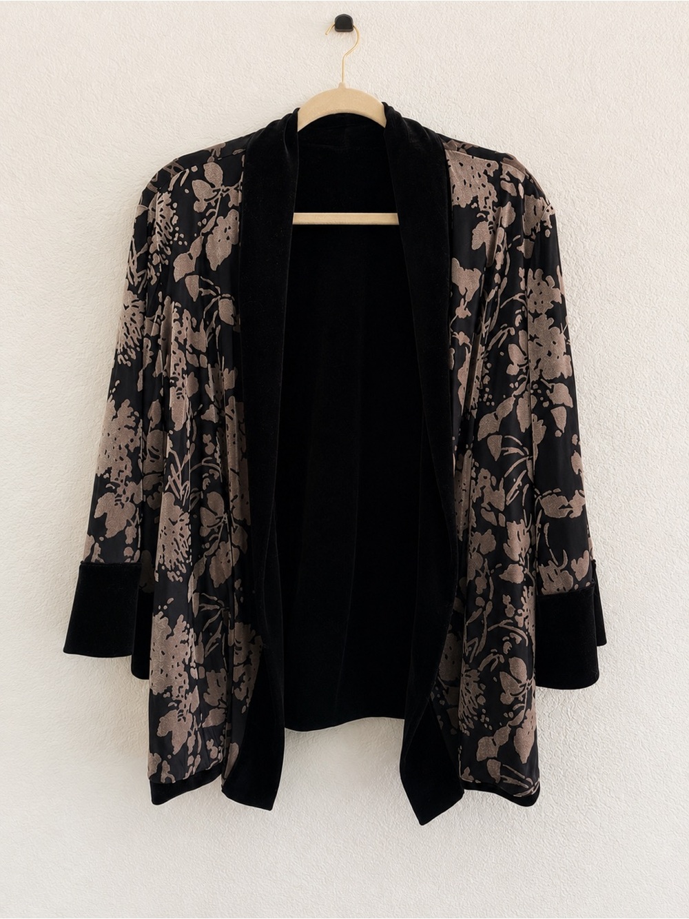 Chico’s Travelers Reversible Burnout Floral Velvet Jacket